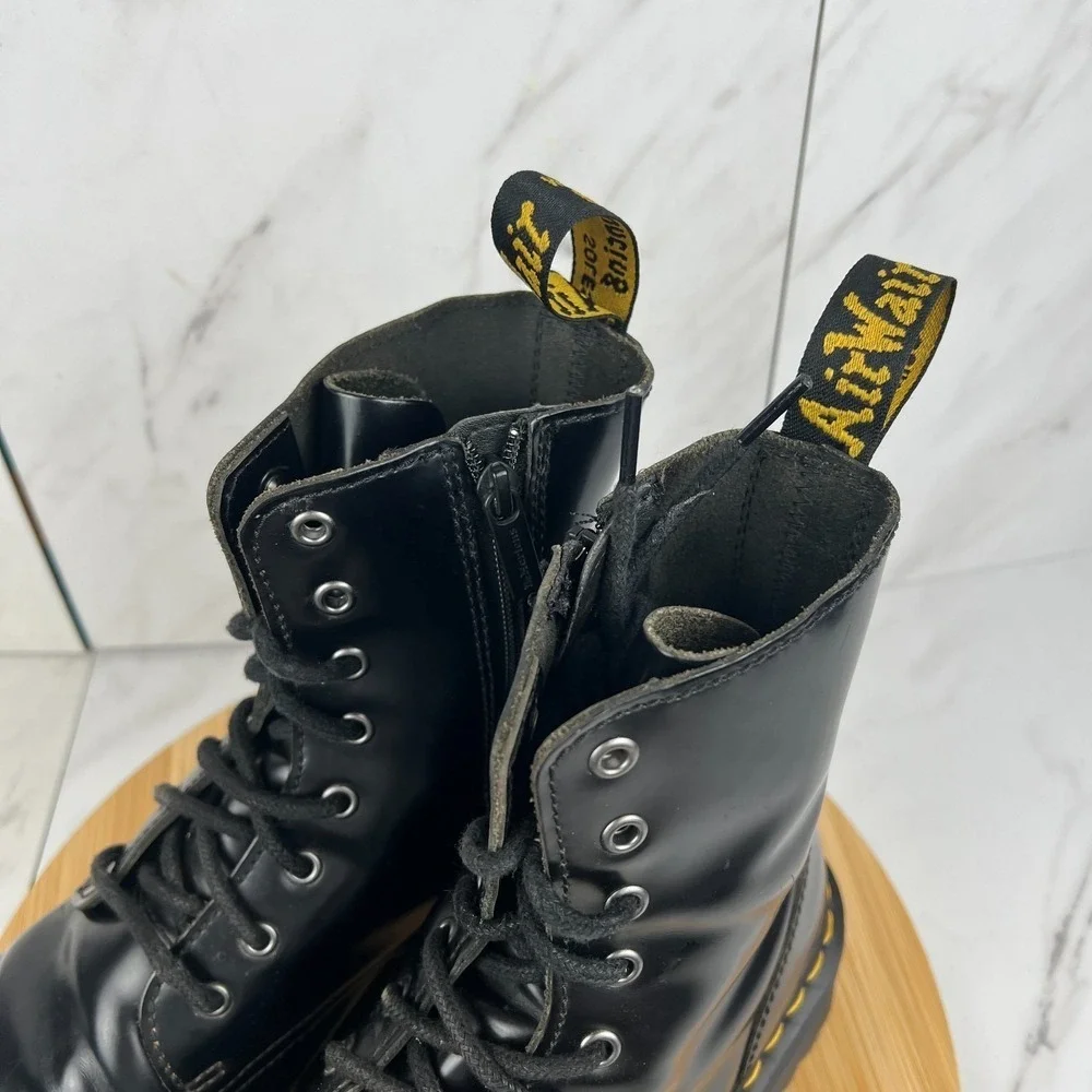 Dr. Martens dr doc